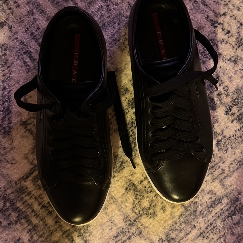 Shoes - Picture 6 of 8